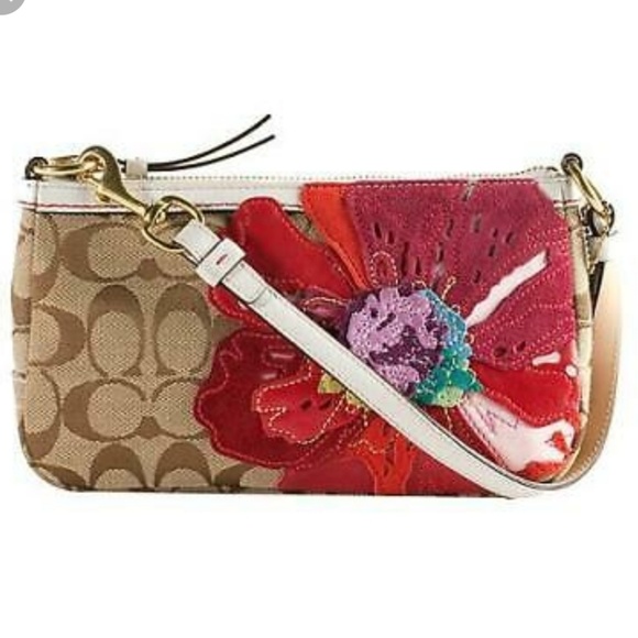 Coach Handbags - Coach Poppy Demi Purse